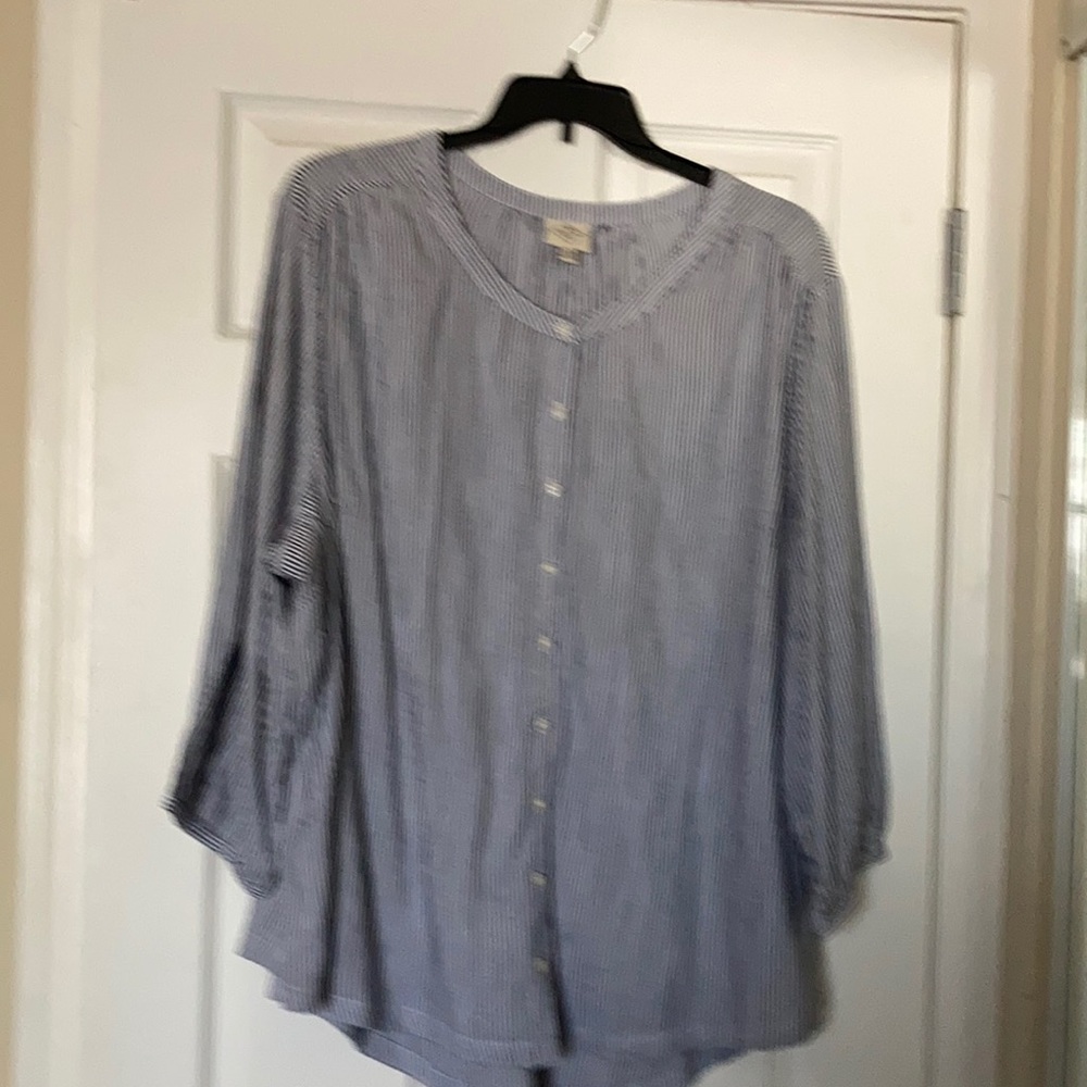 NWT Women’s plus 3X St John’s Bay shirt